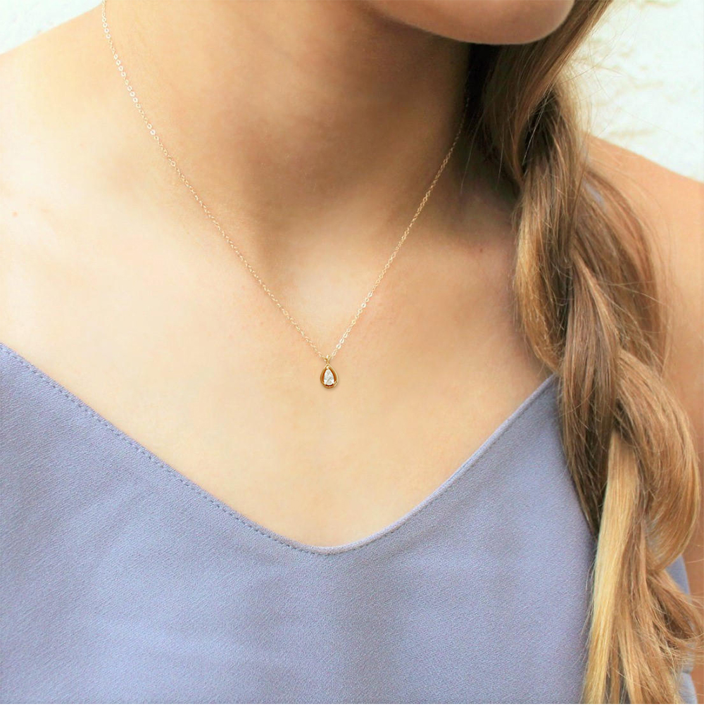 Golden Drop Diamond Pendant Necklace Female Clavicle Short Chain